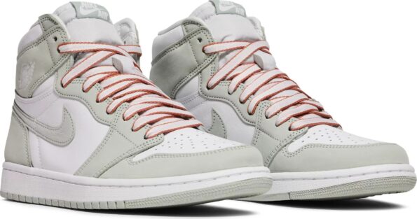 Wmns-Air-Jordan-1-Retro-High-OG-Seafoam-765692-5.jpg